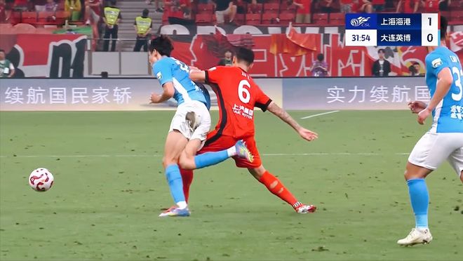 兩名19歲球員造三球，中超關(guān)鍵戰(zhàn)，董路稱(chēng)海港難奪冠，亞冠遭虐。