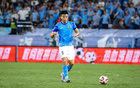 深圳新鵬城聯(lián)賽8輪1勝7負(fù)，形勢嚴(yán)峻，僅微高降級區(qū)2分。