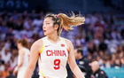 李夢(mèng)二代崛起，1.78米鋒線奪MVP，16歲成核心。